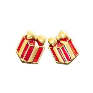 🦋‎ Vintage Mid Century Red Present Gift Box Stud Earrings by Avon K14